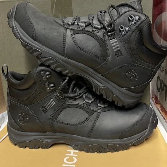 Timberland Other - BNIB Timberland man's mountain hiker boot black 11